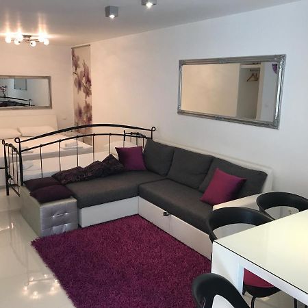Отель Studio Apartman Сплит Экстерьер фото