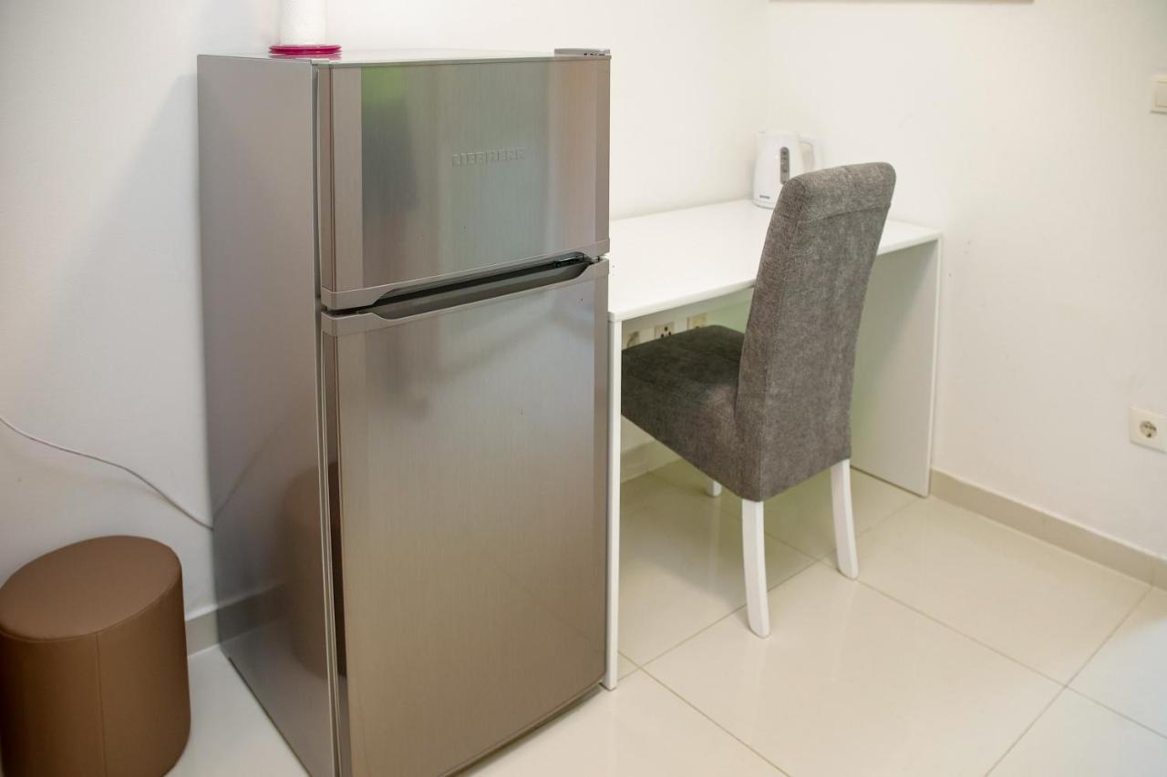 Отель Studio Apartman Сплит Экстерьер фото