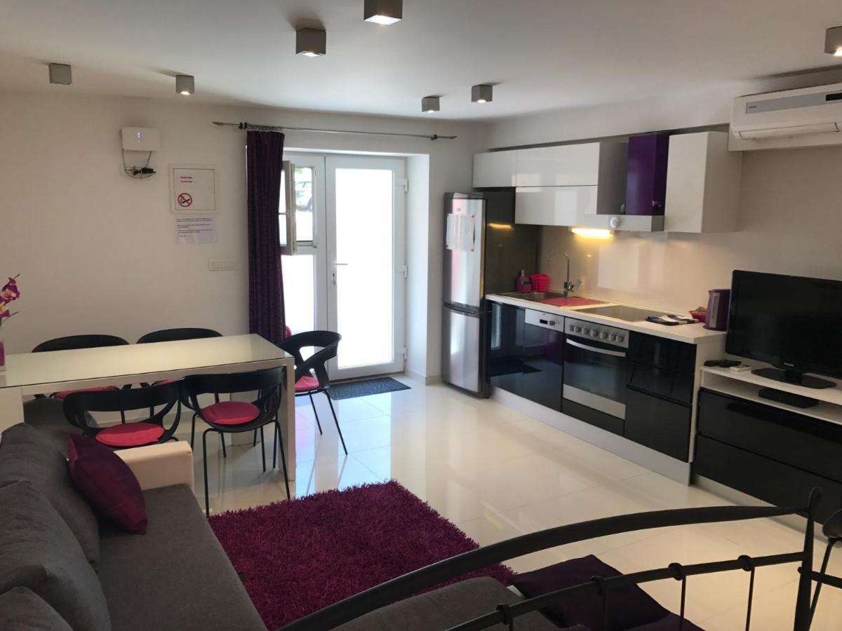Отель Studio Apartman Сплит Экстерьер фото